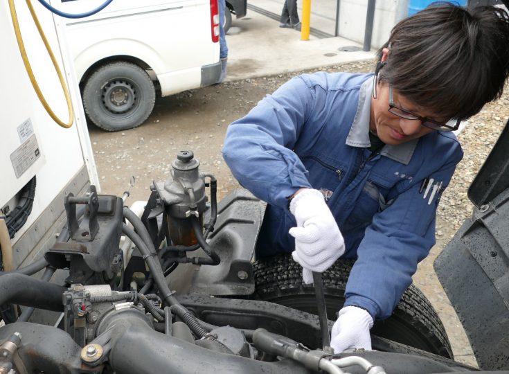 興洋電機の魅力を語る小西 正俊